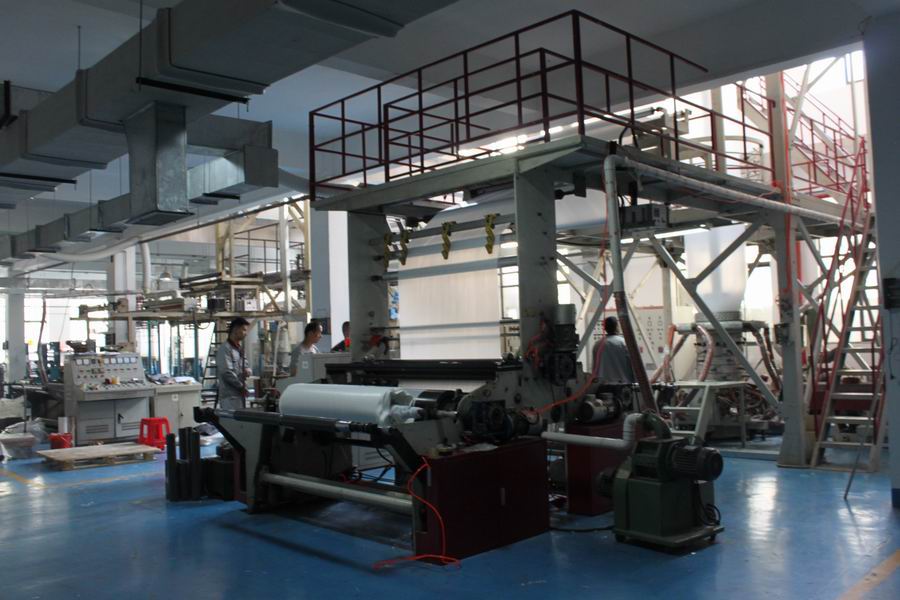 1-吹膜機.jpg